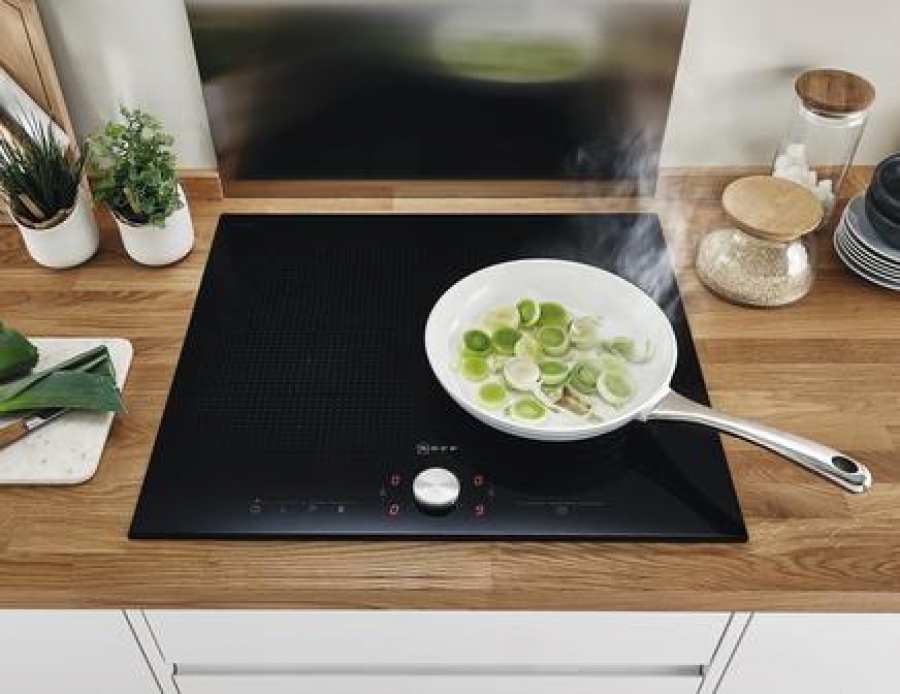 Những lỗi thường gặp ở bếp từ và cách xử lý ra sao ?